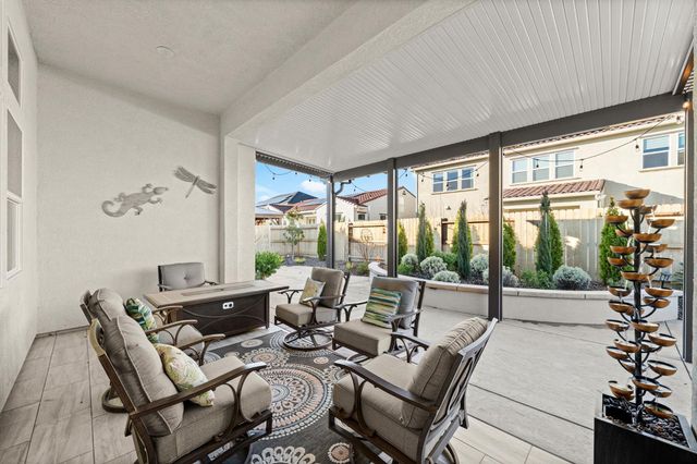 3065 Palo Alto St, Roseville, CA 95747