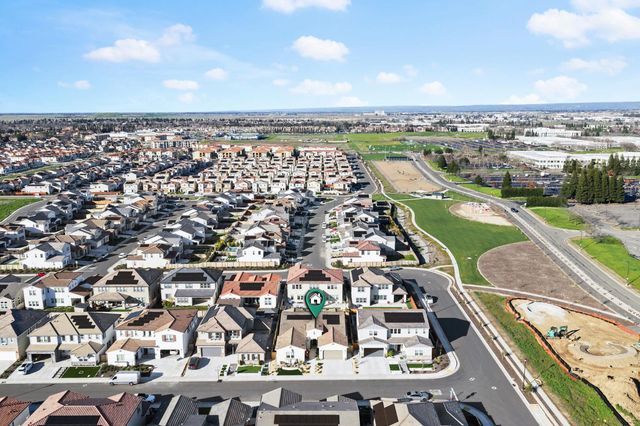 3065 Palo Alto St, Roseville, CA 95747