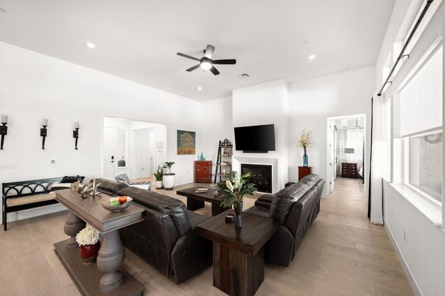 3065 Palo Alto St, Roseville, CA 95747