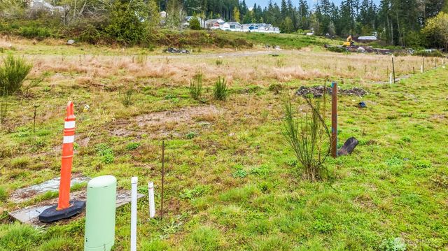 140 E Sullivan Street, Allyn, WA 98524