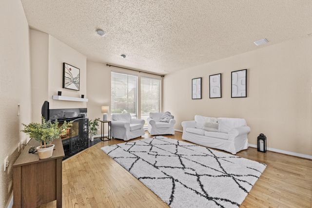 1112 Bering Drive 67, Houston, TX 77057