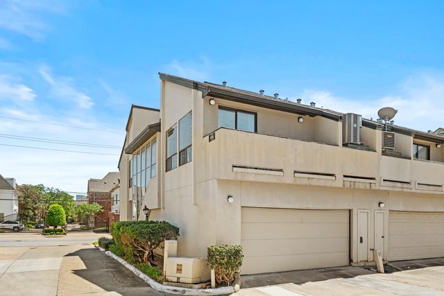 1112 Bering Drive 67, Houston, TX 77057