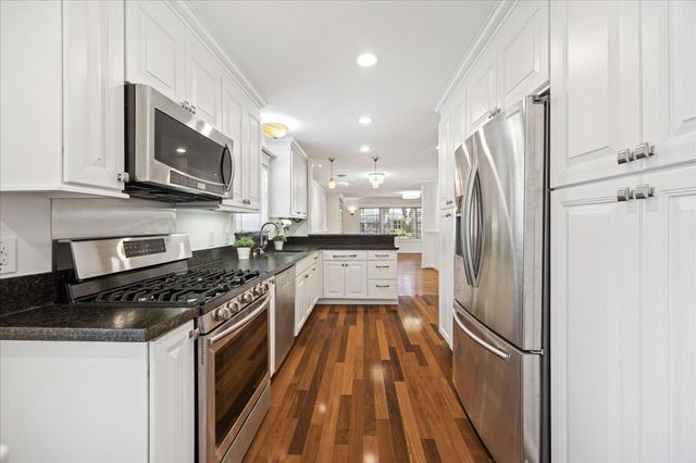 3227 Castlewood Street, Houston, TX 77025