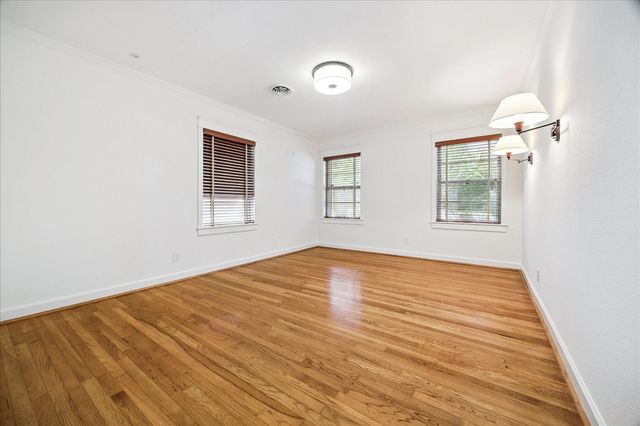 3227 Castlewood Street, Houston, TX 77025