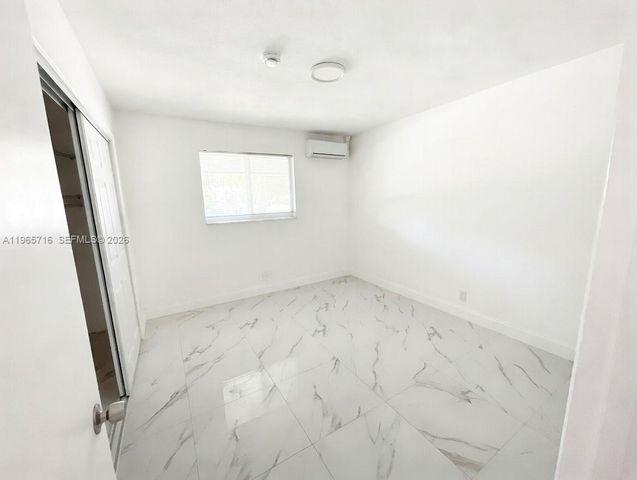 2308 NW 3rd Ave 1, Wilton Manors, FL 33311