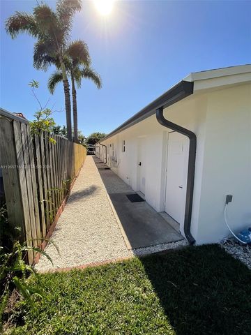 2308 NW 3rd Ave 1, Wilton Manors, FL 33311
