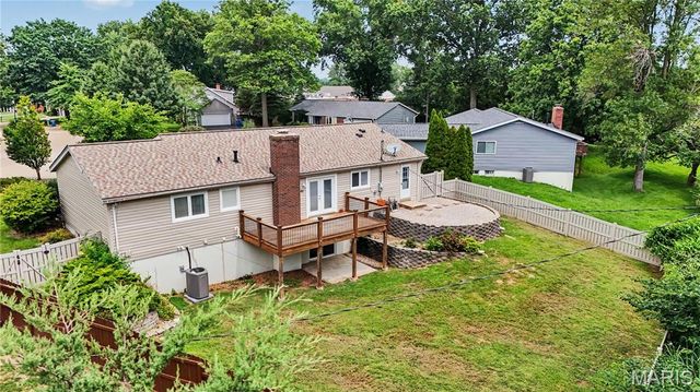 50 White Plains Drive, Chesterfield, MO 63017