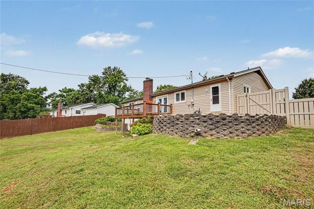 50 White Plains Drive, Chesterfield, MO 63017