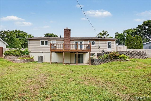 50 White Plains Drive, Chesterfield, MO 63017