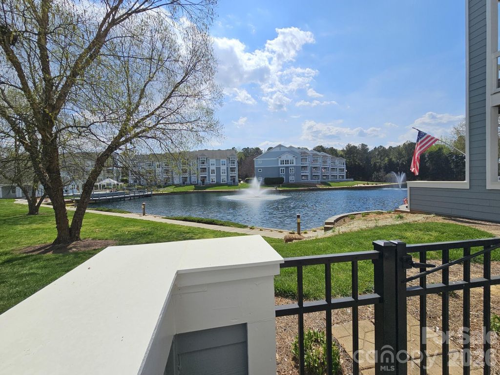 18736 Nautical Drive 102, Cornelius, NC 28031
