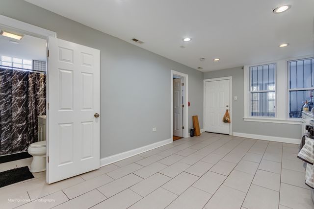 2711 E 93rd Street, Chicago, IL 60617