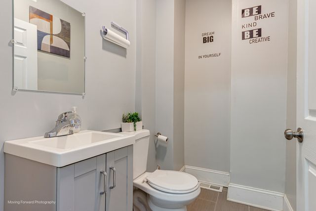 2711 E 93rd Street, Chicago, IL 60617