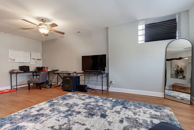 2711 E 93rd Street, Chicago, IL 60617