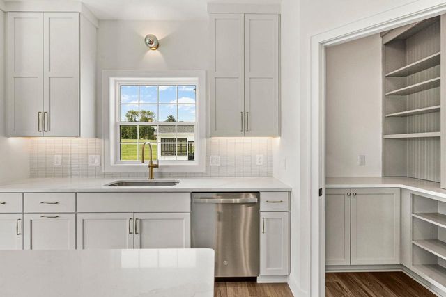 2017 Wellington Place, Cottage Grove, WI 53527