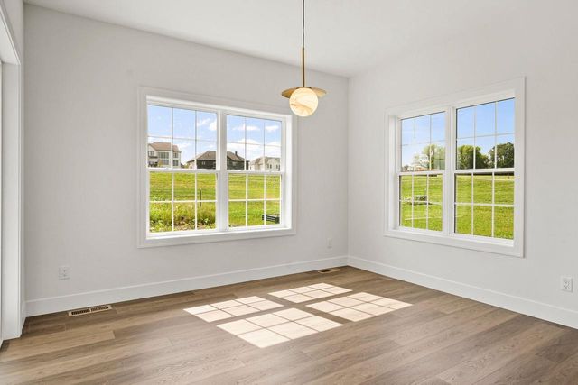 2017 Wellington Place, Cottage Grove, WI 53527