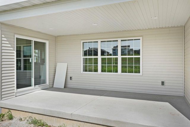 2017 Wellington Place, Cottage Grove, WI 53527