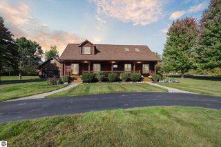 1510 Luce Court, Alma, MI 48801