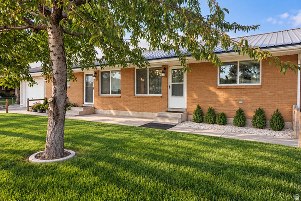 85 S 400 E, Lehi, UT 84043 — exterior
