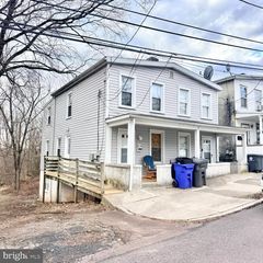 666 JEFFERSON ST, Pottstown, PA 19464