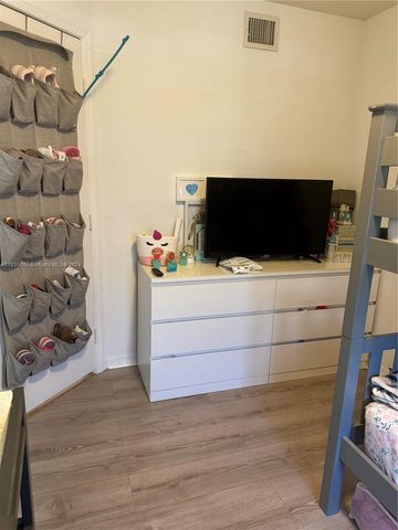 720 SW 111th Ave 307, Pembroke Pines, FL 33025