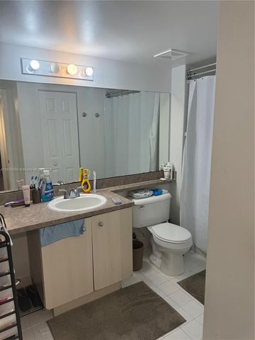 720 SW 111th Ave 307, Pembroke Pines, FL 33025