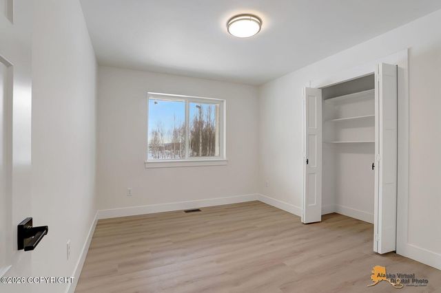 13832 W Halston Avenue, Big Lake, AK 99652