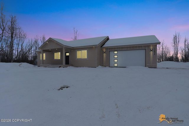 13832 W Halston Avenue, Big Lake, AK 99652