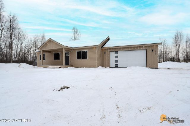 13832 W Halston Avenue, Big Lake, AK 99652