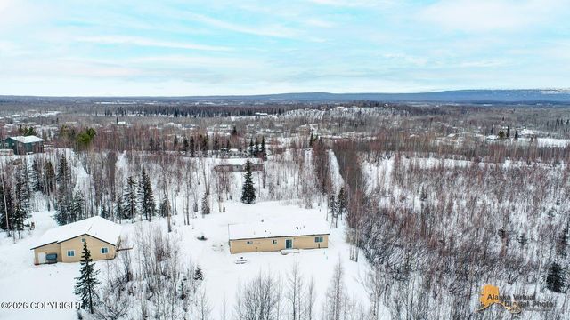 13832 W Halston Avenue, Big Lake, AK 99652
