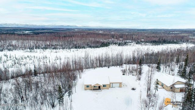 13832 W Halston Avenue, Big Lake, AK 99652