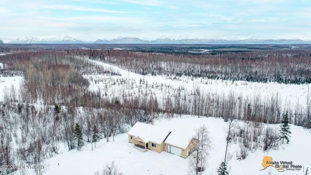 13832 W Halston Avenue, Big Lake, AK 99652