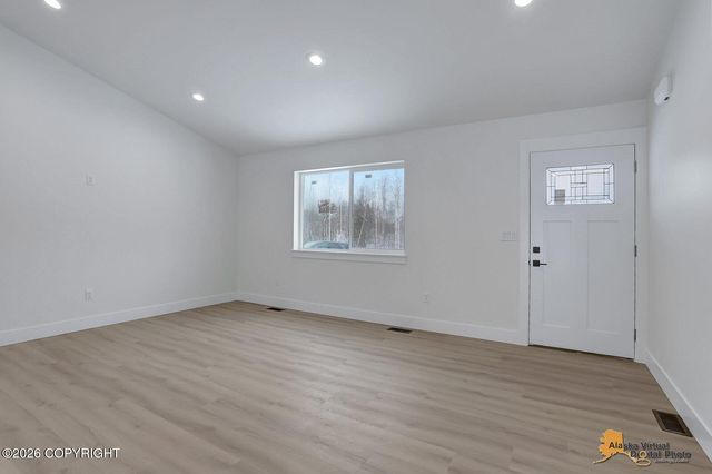 13832 W Halston Avenue, Big Lake, AK 99652