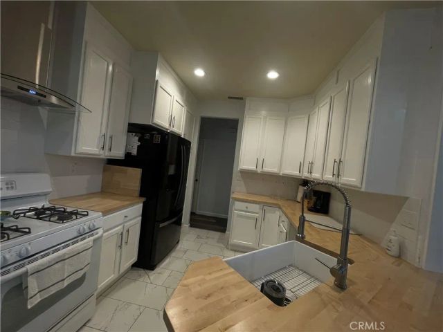 11767 Highgrove Court, Adelanto, CA 92301