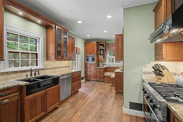 2928 Tall Pines Way NE, Atlanta, GA 30345