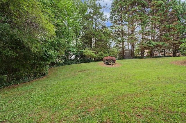 2928 Tall Pines Way NE, Atlanta, GA 30345