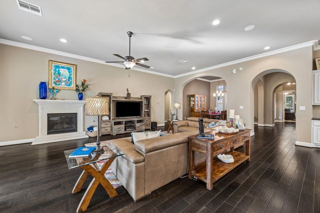 111 Prestwick Court, Montgomery, TX 77316