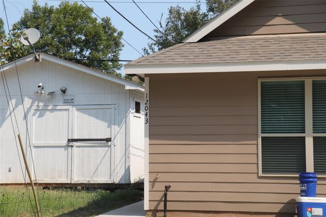 12043 Nelwood, Willis, TX 77318