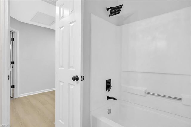 221 Gruen ST, Chesapeake, VA 23323