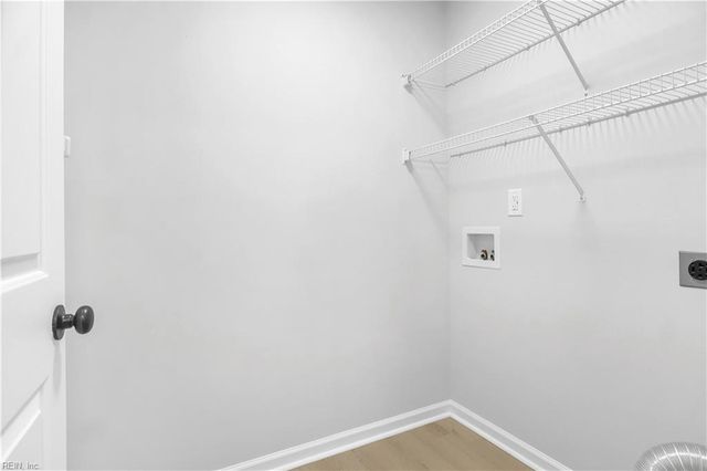 221 Gruen ST, Chesapeake, VA 23323