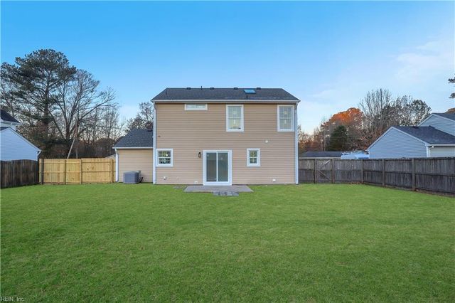 221 Gruen ST, Chesapeake, VA 23323