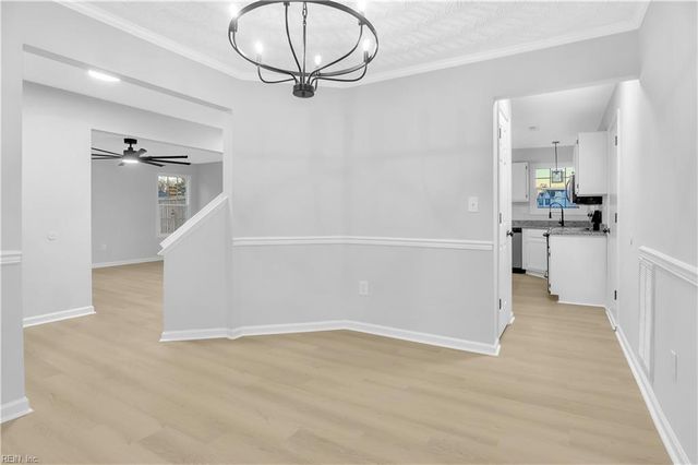 221 Gruen ST, Chesapeake, VA 23323