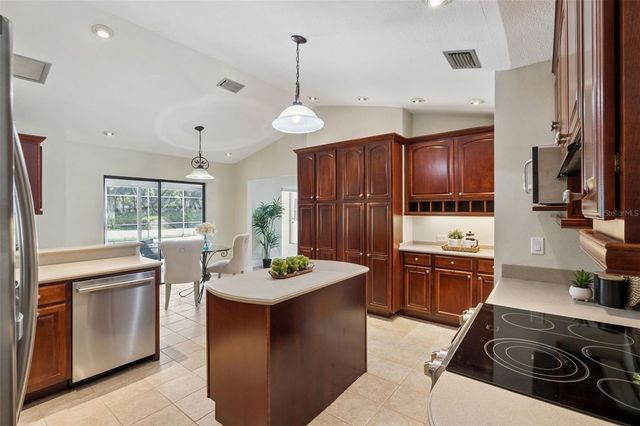 4418 WILLOW SHADE COURT, Orlando, FL 32835