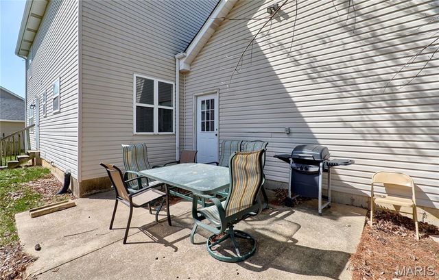 866 Sherwood Forest Court, O'fallon, MO 63366