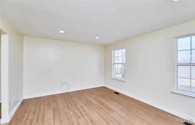 866 Sherwood Forest Court, O'fallon, MO 63366