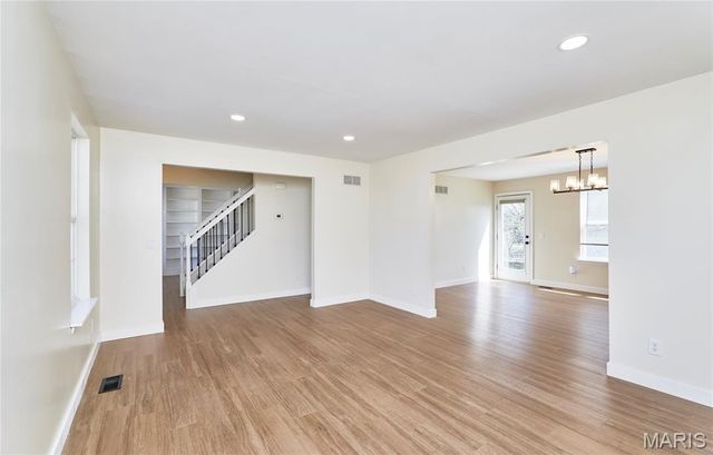 866 Sherwood Forest Court, O'fallon, MO 63366