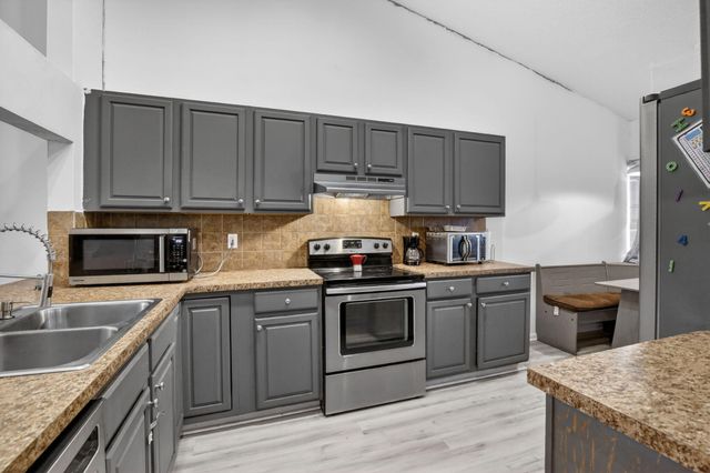 11145 NW 38th Place, Sunrise, FL 33351