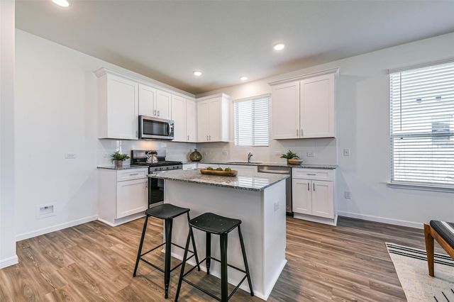 3075 Clydesdale Drive, Alvin, TX 77511