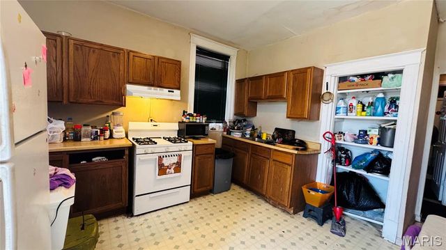 3927 Gravois Avenue, St Louis, MO 63116