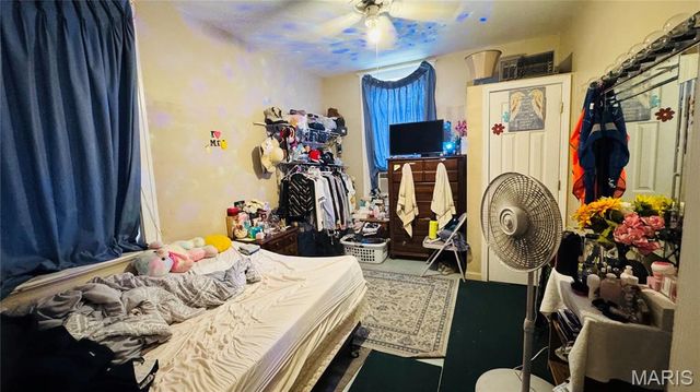 3927 Gravois Avenue, St Louis, MO 63116