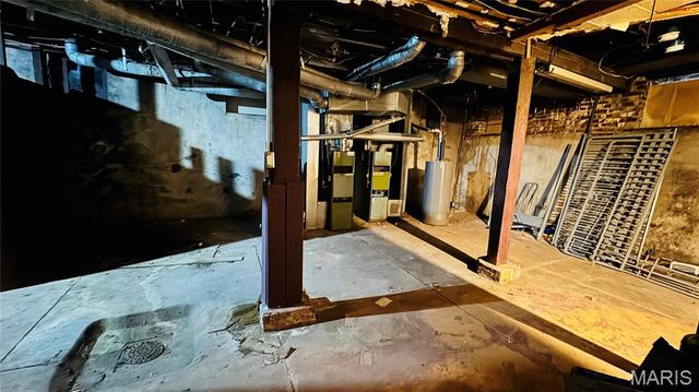 3927 Gravois Avenue, St Louis, MO 63116